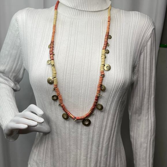 Chico's beaded necklace with charms disks pinks natural neutral costume jewelry - Picture 11 of 14